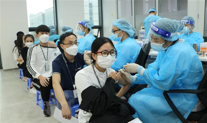 Thủ tướng yêu cầu thần tốc tiêm vaccine và đẩy mạnh thực hiện các biện pháp phòng COVID-19 Thủ tướng yêu cầu thần tốc tiêm vaccine và đẩy mạnh thực hiện các biện pháp phòng COVID-19