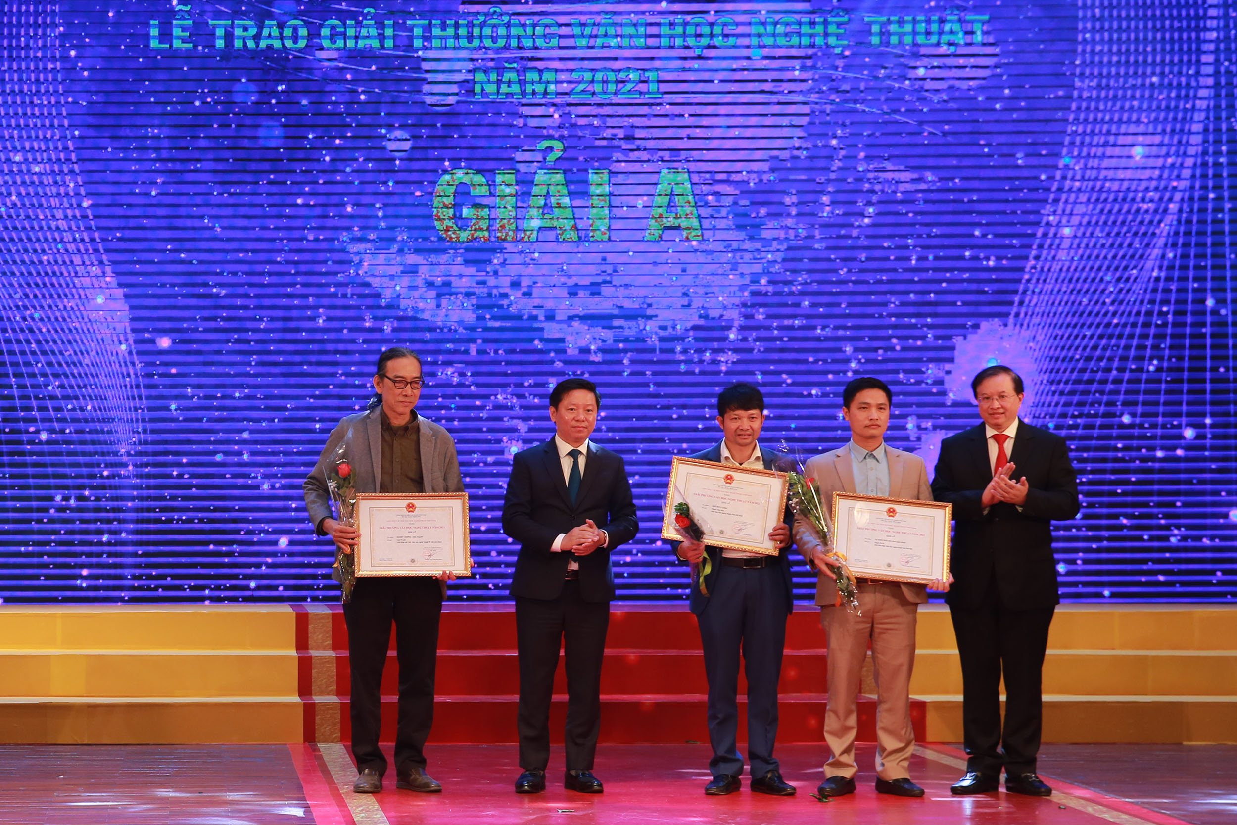 Hơn 70 tác phẩm được tặng Giải thưởng Văn học nghệ thuật năm 2021