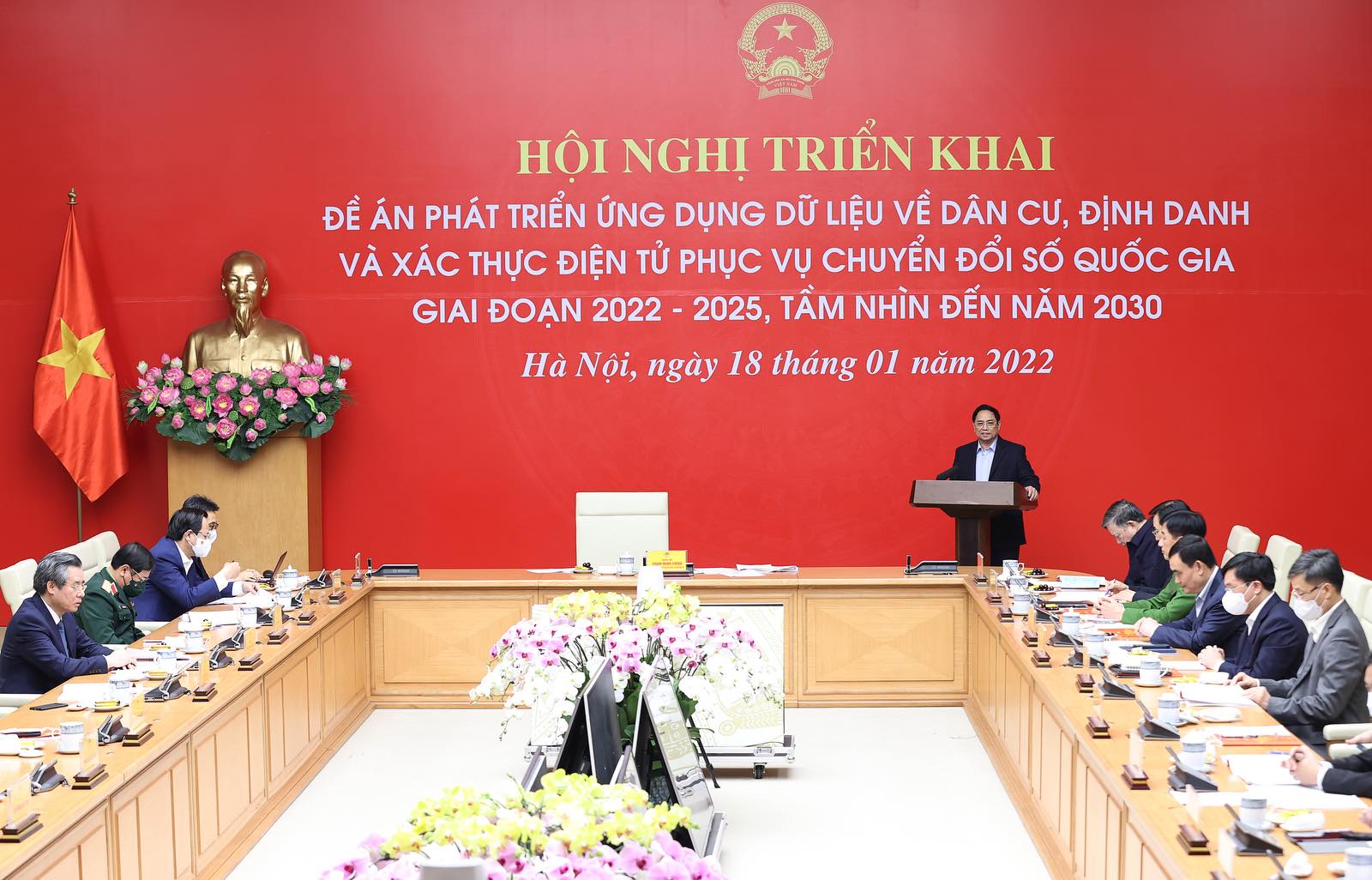 Thủ tướng Phạm Minh Chính: Nỗ lực xây dựng được cơ sở dữ liệu lớn về người dân, thúc đẩy chuyển đổi số quốc gia - Ảnh 4. Thủ tướng Phạm Minh Chính: Nỗ lực xây dựng được cơ sở dữ liệu lớn về người dân, thúc đẩy chuyển đổi số quốc gia - Ảnh 4.