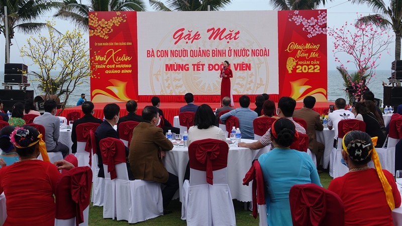 Quảng Bình gặp gỡ, chúc Tết kiều bào trở về quê nhân dịp Tết cổ truyền dân tộc Quảng Bình gặp gỡ, chúc Tết kiều bào trở về quê nhân dịp Tết cổ truyền dân tộc