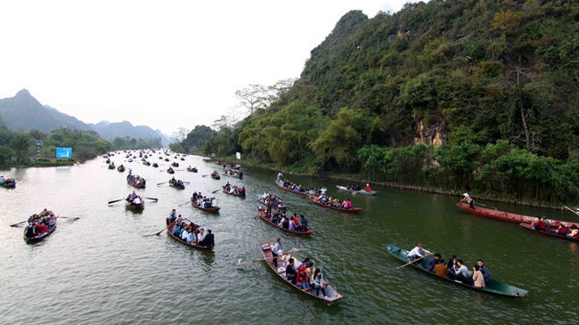 Tạm dừng tổ chức Lễ hội chùa Hương 2022 Tạm dừng tổ chức Lễ hội chùa Hương 2022