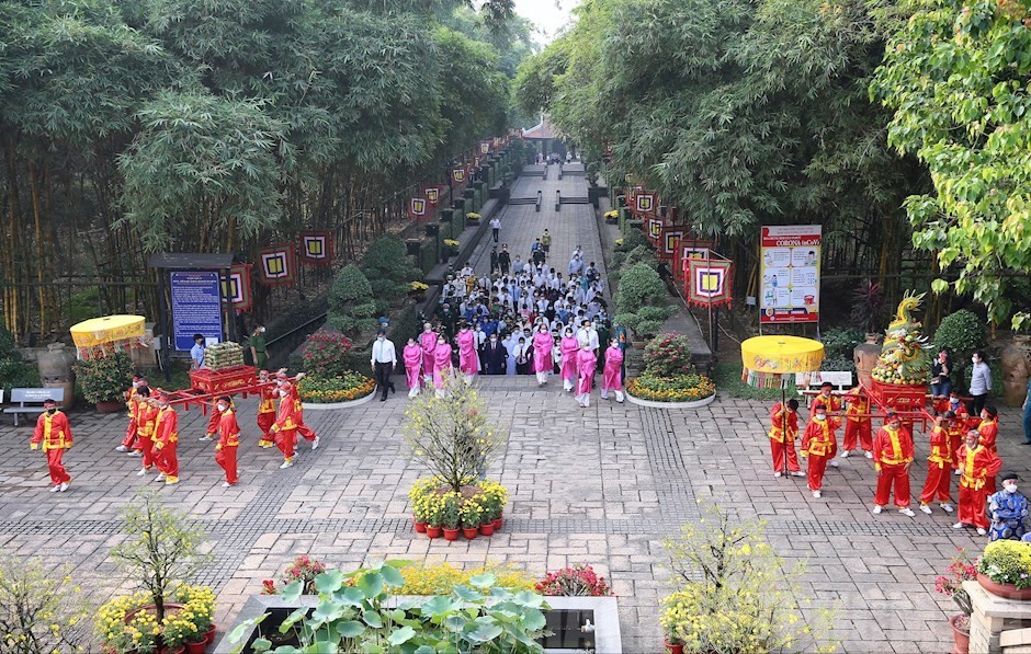 Lễ dâng cúng bánh tét Quốc tổ Hùng Vương tại Thành phố Hồ Chí Minh | Văn hóa | Vietnam+ (VietnamPlus) Lễ dâng cúng bánh tét Quốc tổ Hùng Vương tại Thành phố Hồ Chí Minh | Văn hóa | Vietnam+ (VietnamPlus)