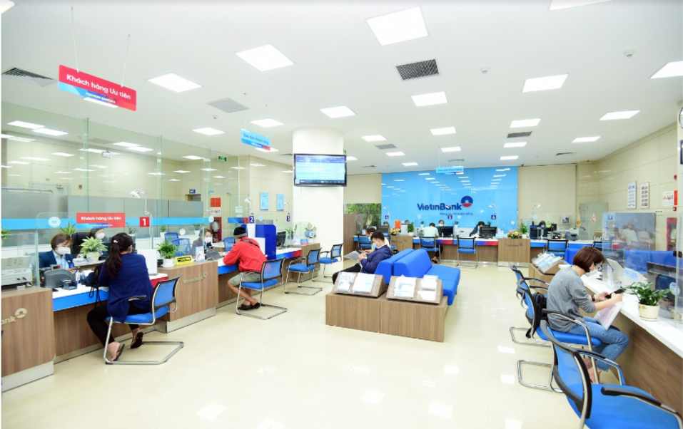 Ngay từ đầu năm 2022, VietinBank tập trung các nguồn lực để xây dựng và triển khai mạnh mẽ các trọng tâm kinh doanh Ngay từ đầu năm 2022, VietinBank tập trung các nguồn lực để xây dựng và triển khai mạnh mẽ các trọng tâm kinh doanh