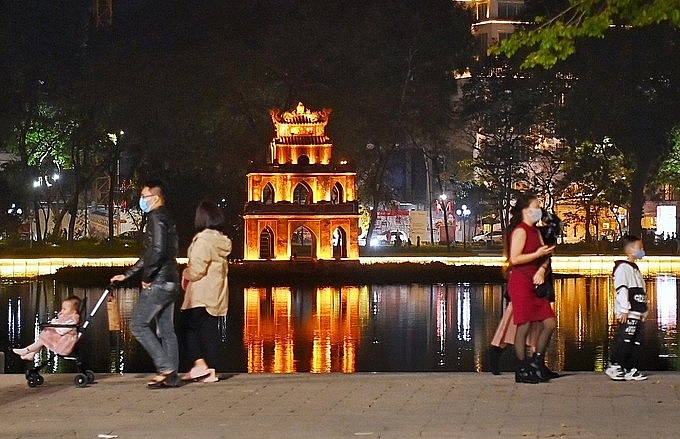 Người dân cả nước háo hức chào đón Giao thừa Người dân cả nước háo hức chào đón Giao thừa