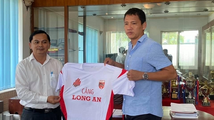 Anh Đức ký hợp đồng với CLB Long An Anh Đức ký hợp đồng với CLB Long An