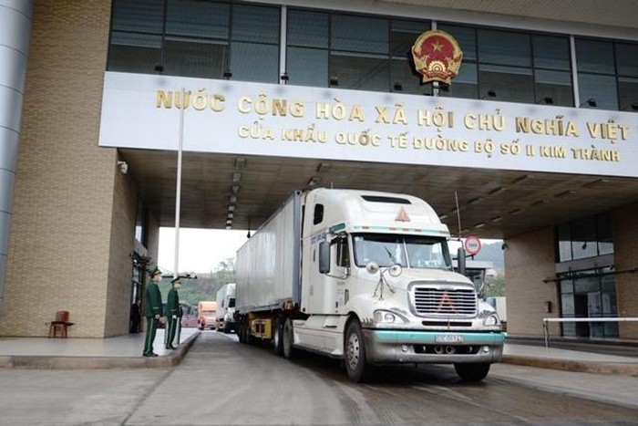 Nhiều xe nông sản Việt được thông quan qua cửa khẩu sang Trung Quốc sớm hơn dự kiến Nhiều xe nông sản Việt được thông quan qua cửa khẩu sang Trung Quốc sớm hơn dự kiến