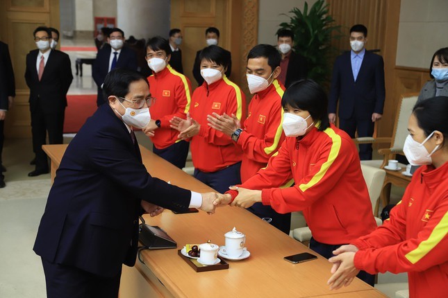 Thủ tướng Phạm Minh Chính tuyên dương đội tuyển bóng đá nữ Việt Nam Thủ tướng Phạm Minh Chính tuyên dương đội tuyển bóng đá nữ Việt Nam