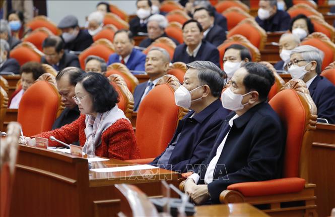 Học tập, phát huy những thành quả và kinh nghiệm của các thế hệ đi trước Chú thích ảnh