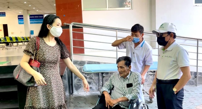 Diễn viên Thương Tín đã xuất viện (ảnh NVCC) Diễn viên Thương Tín đã xuất viện (ảnh NVCC)