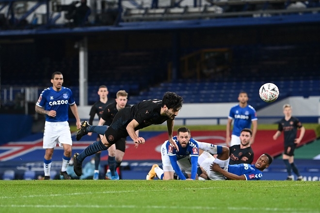 Man City đánh bại Everton để vào bán kết FA Cup