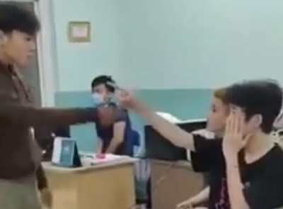 Tin mới vụ 2 thiếu niên bị đánh dã man tại trường Nguyễn Văn Tố: Đình chỉ dân phòng Tin mới vụ 2 thiếu niên bị đánh dã man tại trường Nguyễn Văn Tố: Đình chỉ dân phòng
