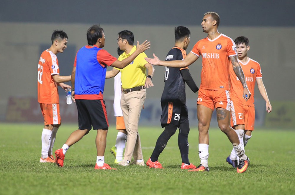 Kết quả, Bảng xếp hạng V-League 2021 (2/4): Văn Toàn tỏa sáng, HAGL giữ vững ngôi số 1 Kết quả, Bảng xếp hạng V-League 2021 (2/4): Văn Toàn tỏa sáng, HAGL giữ vững ngôi số 1