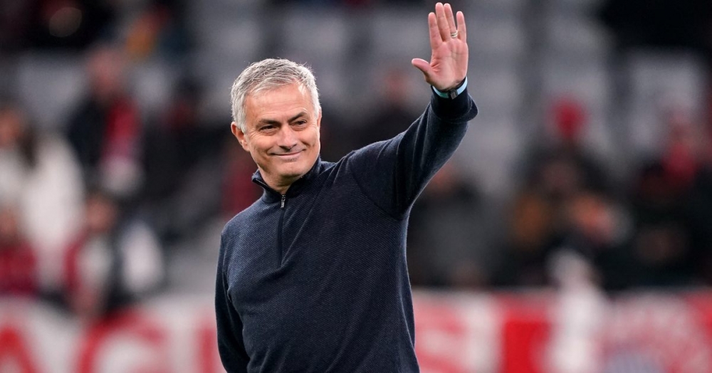 Mourinho chính thức bị Tottenham sa thải
