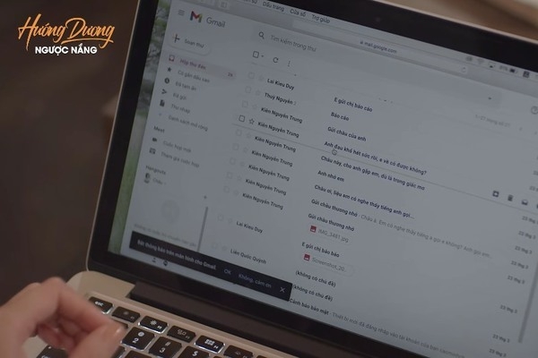 Phim Hướng dương ngược nắng tập 59 hôm nay: Minh bị ngất phải cấp cứu, Diễm Loan 'thả thính' ông Quân