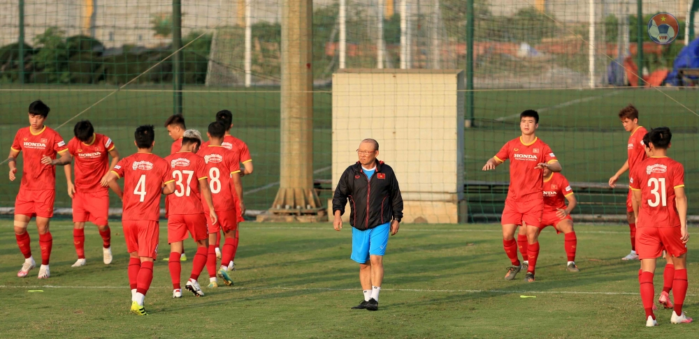 Vòng loại World Cup 2022: Quang Hải phải tập riêng