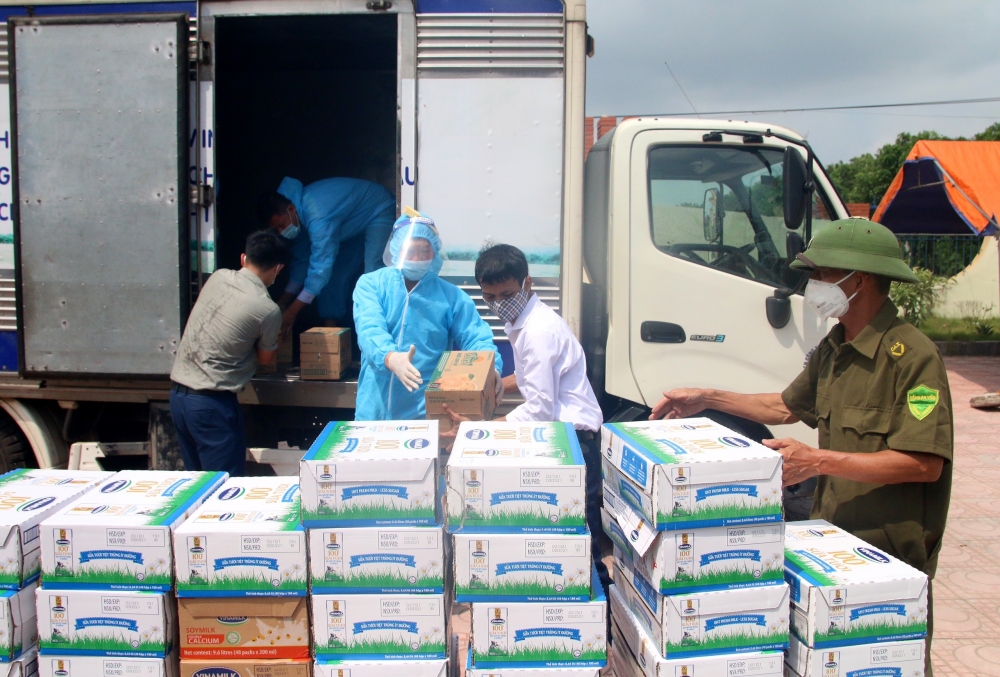 200.000 sản phẩm của Vinamik đến với các khu cách ly ở Hà Nội, Hà Nam, Bắc Ninh 200.000 sản phẩm của Vinamik đến với các khu cách ly ở Hà Nội, Hà Nam, Bắc Ninh