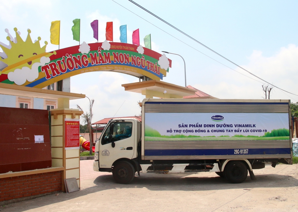 200.000 sản phẩm của Vinamik đến với các khu cách ly ở Hà Nội, Hà Nam, Bắc Ninh 200.000 sản phẩm của Vinamik đến với các khu cách ly ở Hà Nội, Hà Nam, Bắc Ninh