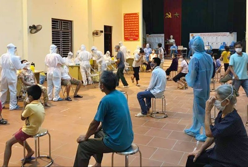 Lấy mẫu xét nghiệm COVID-19 tại Bắc Ninh Lấy mẫu xét nghiệm COVID-19 tại Bắc Ninh
