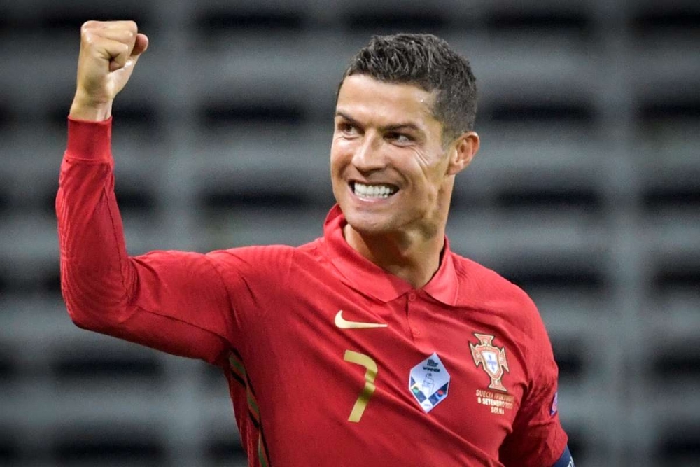 Ronaldo vẫn thi đấu đỉnh cao ở tuổi 36 Ronaldo vẫn thi đấu đỉnh cao ở tuổi 36