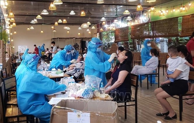 Bộ Y tế cho phép 168 đơn vị thực hiện xét nghiệm khẳng định COVID-19 Bộ Y tế cho phép 168 đơn vị thực hiện xét nghiệm khẳng định COVID-19