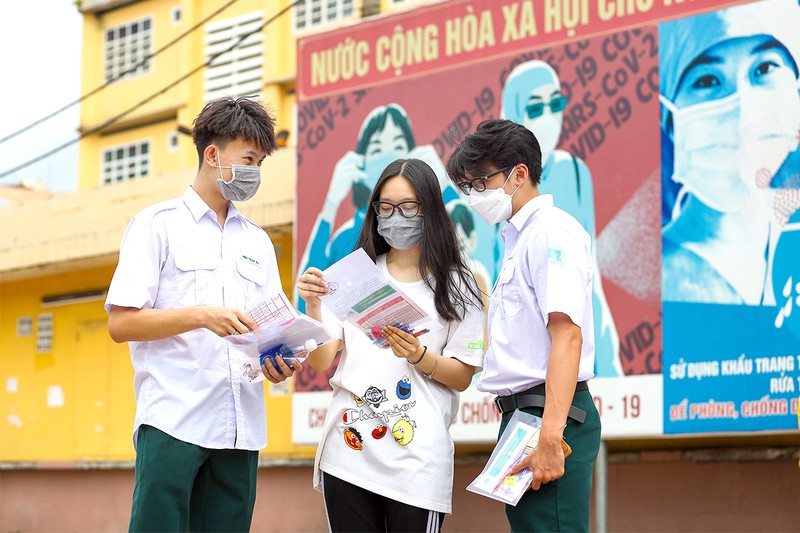 Hơn 993 nghìn thí sinh bước vào kỳ thi tốt nghiệp THPT đặc biệt Hơn 993.000 thí sinh bước vào kỳ thi tốt nghiệp THPT đặc biệt - ảnh 1