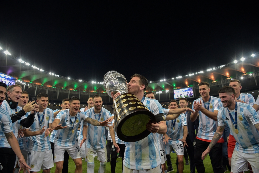 Argentina thắng kịch tính Brazil, Messi lần đầu vô địch Copa America Argentina thắng kịch tính Brazil, Messi lần đầu vô địch Copa America