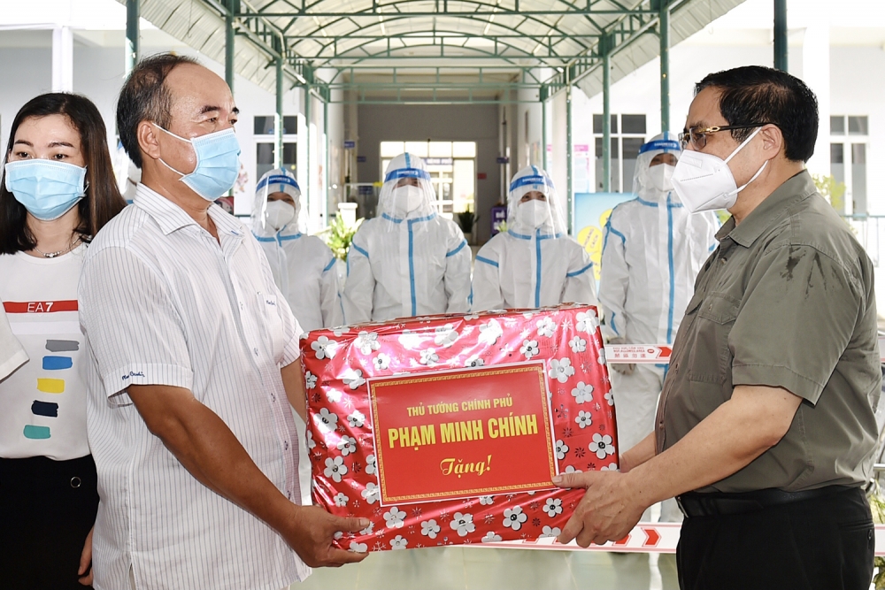 Chùm ảnh: Thủ tướng kiểm tra công tác phòng chống dịch tại Tây Ninh Chùm ảnh: Thủ tướng kiểm tra công tác phòng chống dịch tại Tây Ninh
