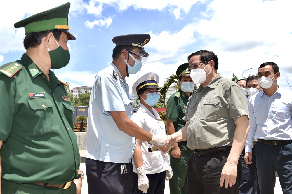 Chùm ảnh: Thủ tướng kiểm tra công tác phòng chống dịch tại Tây Ninh Chùm ảnh: Thủ tướng kiểm tra công tác phòng chống dịch tại Tây Ninh