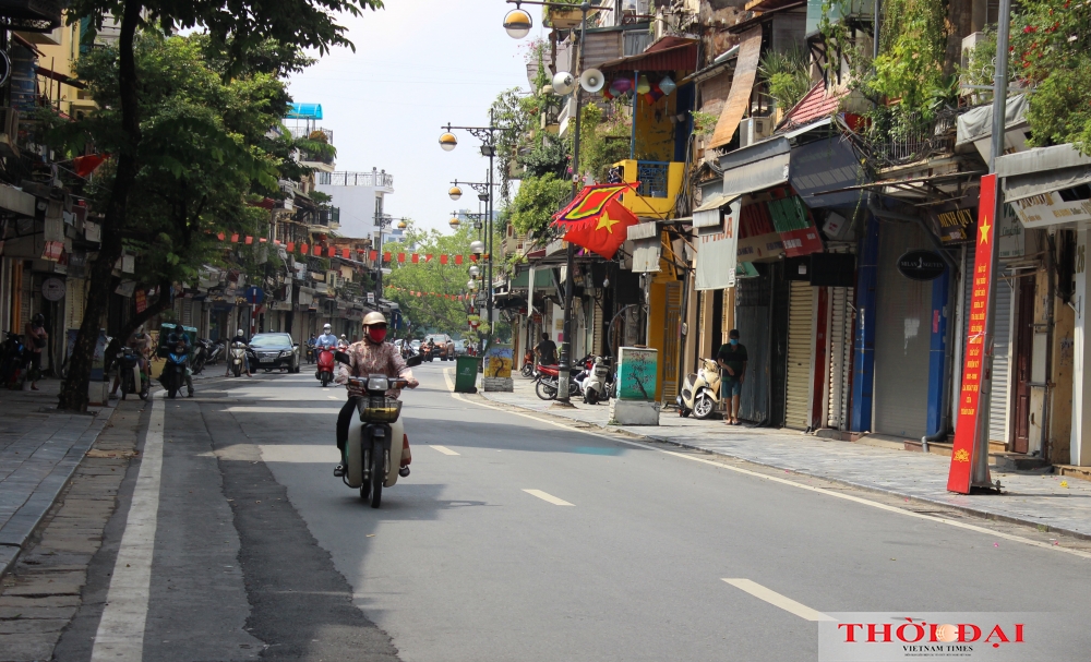 Hà Nội cho phép cơ sở kinh doanh dịch vụ ăn uống được mở cửa tại một số quận từ 12 giờ ngày 16/9 Hà Nội cho phép cơ sở kinh doanh dịch vụ ăn uống được mở cửa tại một số quận từ 12 giờ ngày 16/9