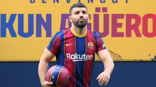 Bị Barca 'phản bội', Aguero muốn theo chân Messi Bị Barca 'phản bội', Aguero muốn theo chân Messi
