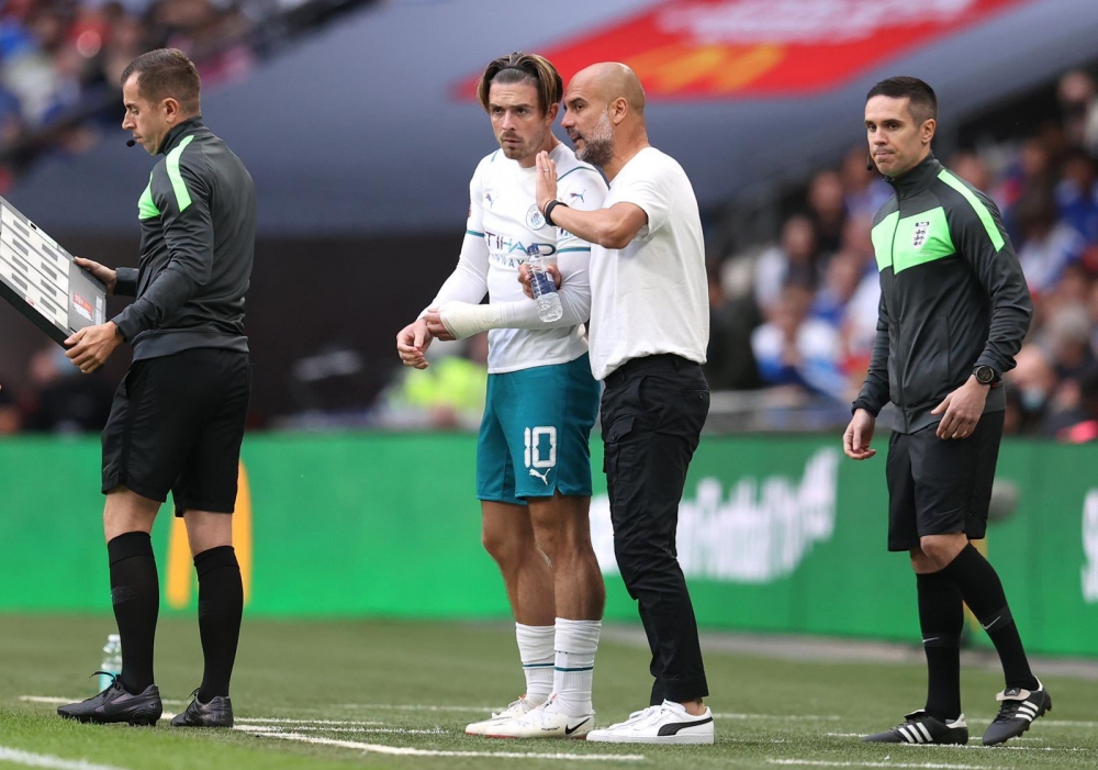 'Bom tấn' ra mắt, Man City vẫn mất Siêu cúp Anh vào tay Leicester 'Bom tấn' ra mắt, Man City vẫn mất Siêu cúp Anh vào tay Leicester