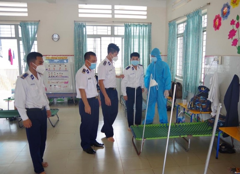 Lãnh đạo Đoàn Trinh sát số 2 thăm, kiểm tra công tác kiểm soát, phòng chống dịch bệnh COVID-19 Lãnh đạo Đoàn Trinh sát số 2 thăm, kiểm tra công tác kiểm soát, phòng chống dịch bệnh COVID-19