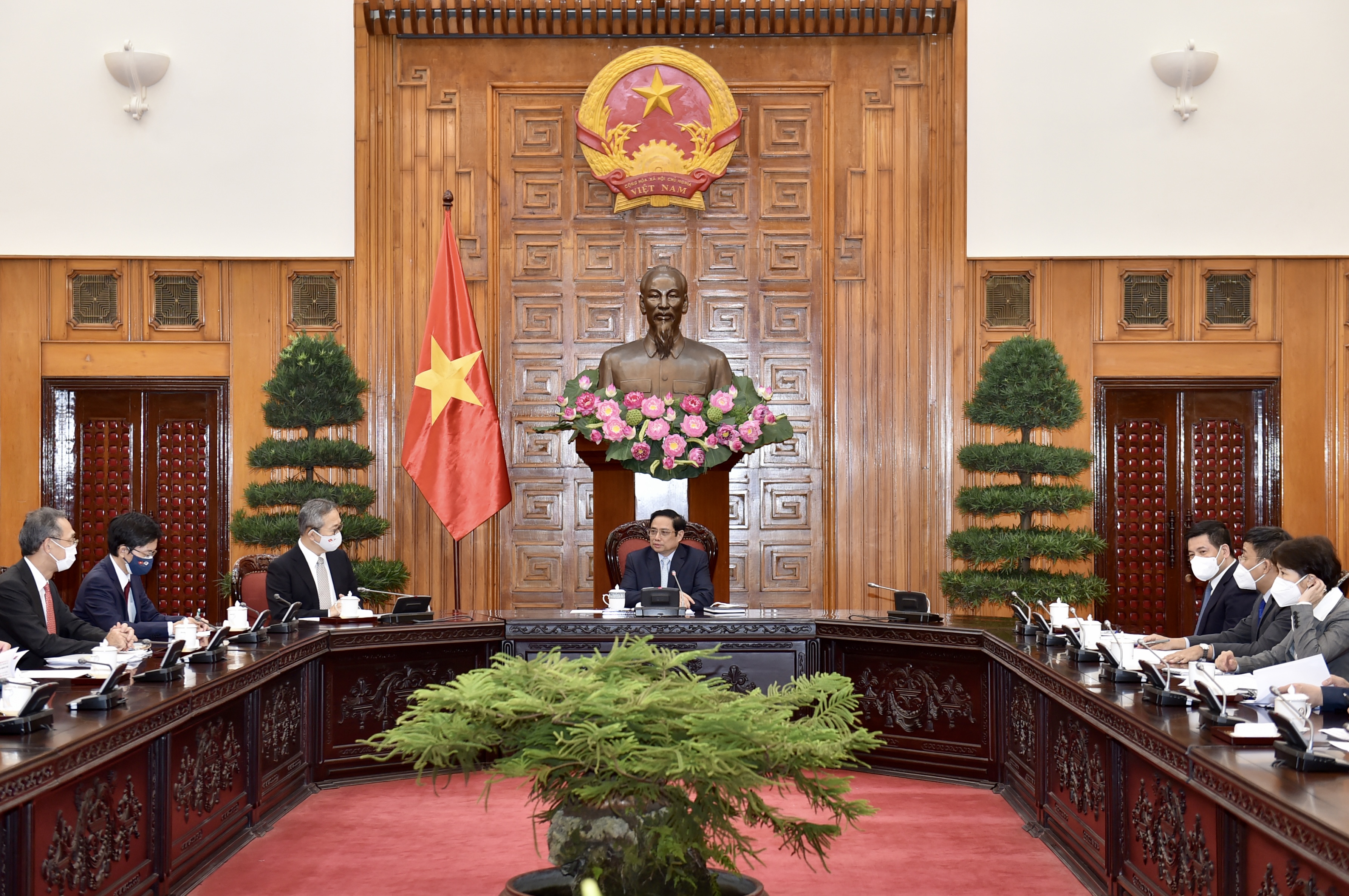 Chính phủ Nhật Bản có quan điểm hỗ trợ mọi mặt cho Việt Nam trong tình hình hiện nay Chính phủ Nhật Bản có quan điểm hỗ trợ mọi mặt cho Việt Nam trong tình hình hiện nay
