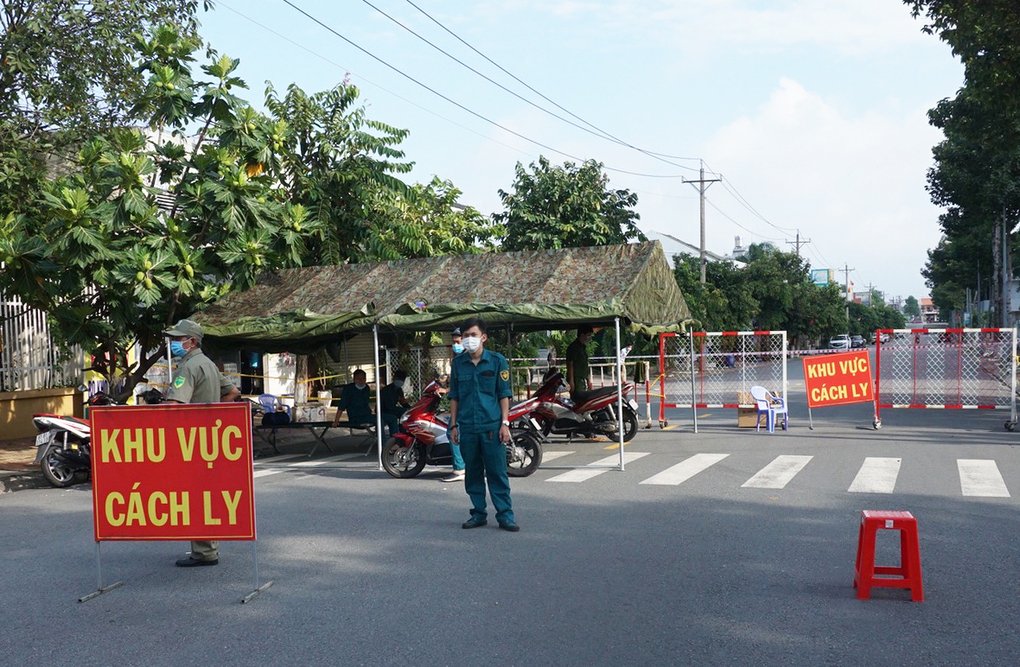 Tăng cường giãn cách xã hội và thực hiện nghiêm ngặt các biện pháp phòng chống dịch COVID-19 Tăng cường giãn cách xã hội và thực hiện nghiêm ngặt các biện pháp phòng chống dịch COVID-19