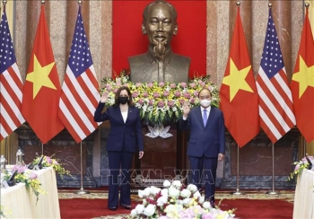 Chủ tịch nước Nguyễn Xuân Phúc tiếp Phó Tổng thống Hoa Kỳ Kamala Harris