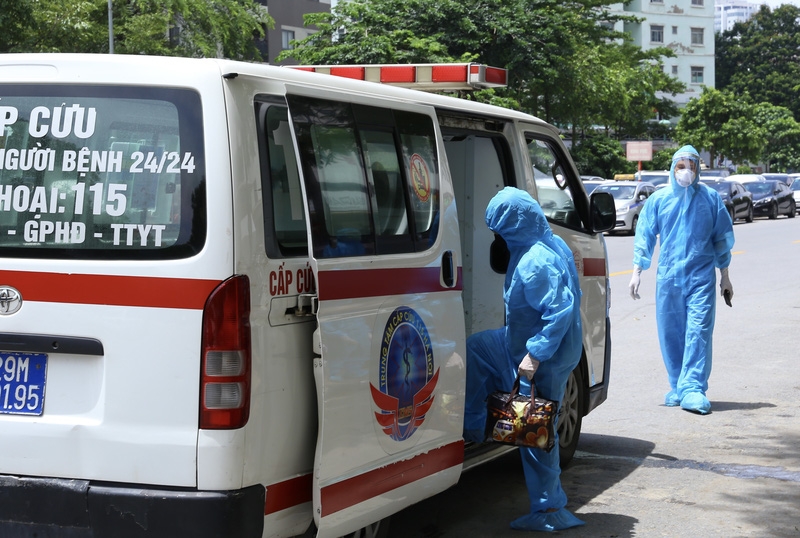 Hà Nội phong tỏa một bệnh viện liên quan đến nhân viên y tế mắc COVID-19 Hà Nội phong tỏa một bệnh viện liên quan đến nhân viên y tế mắc COVID-19