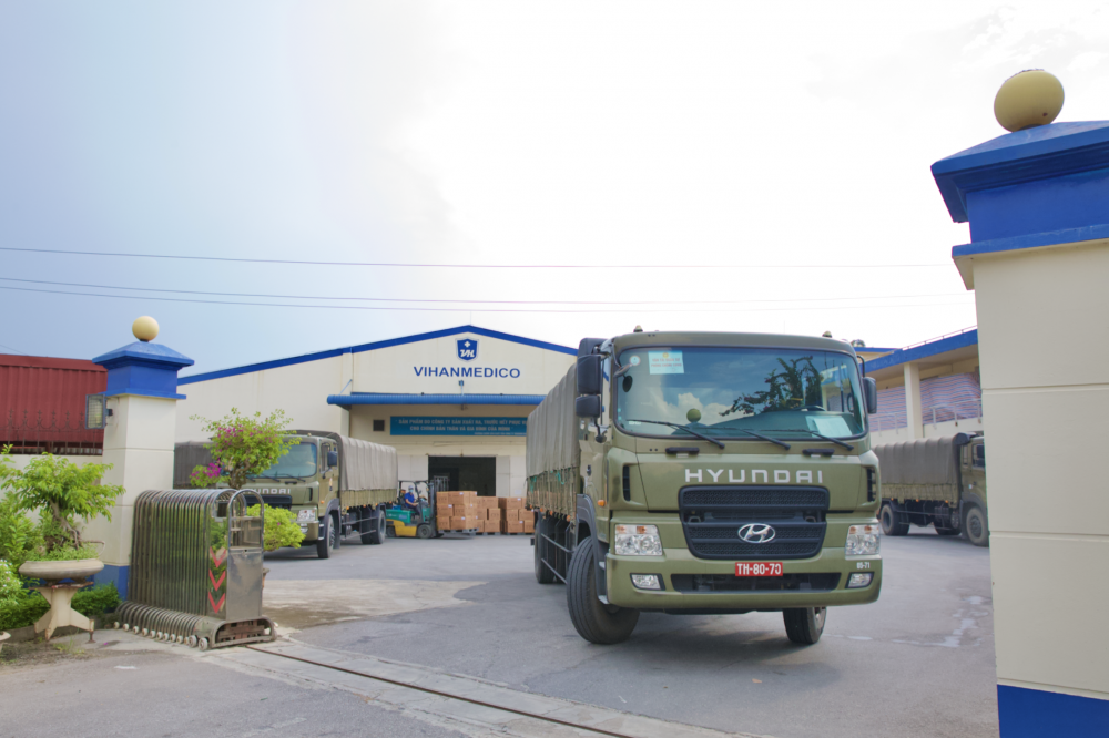 T&T Group bàn giao 8,5 triệu bộ bơm kim tiêm phục vụ chiến dịch tiêm chủng quốc gia phòng COVID-19
