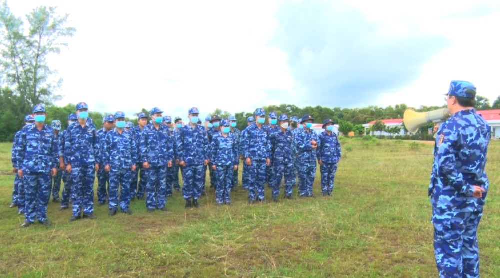 Bộ Tư lệnh Vùng Cảnh sát biển 4 kiểm tra bắn đạn thật năm 2021 Bộ Tư lệnh Vùng Cảnh sát biển 4 kiểm tra bắn đạn thật năm 2021