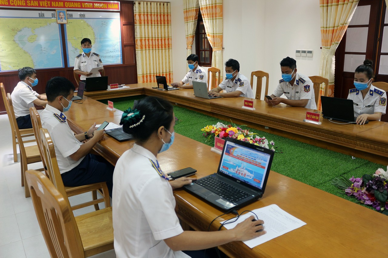 Cuộc thi “Tìm hiểu Luật Cảnh sát biển Việt Nam” thu hút 99.460 người tham gia trong đợt thi Tuần 1 Cuộc thi “Tìm hiểu Luật Cảnh sát biển Việt Nam” thu hút 99.460 người tham gia trong đợt thi Tuần 1