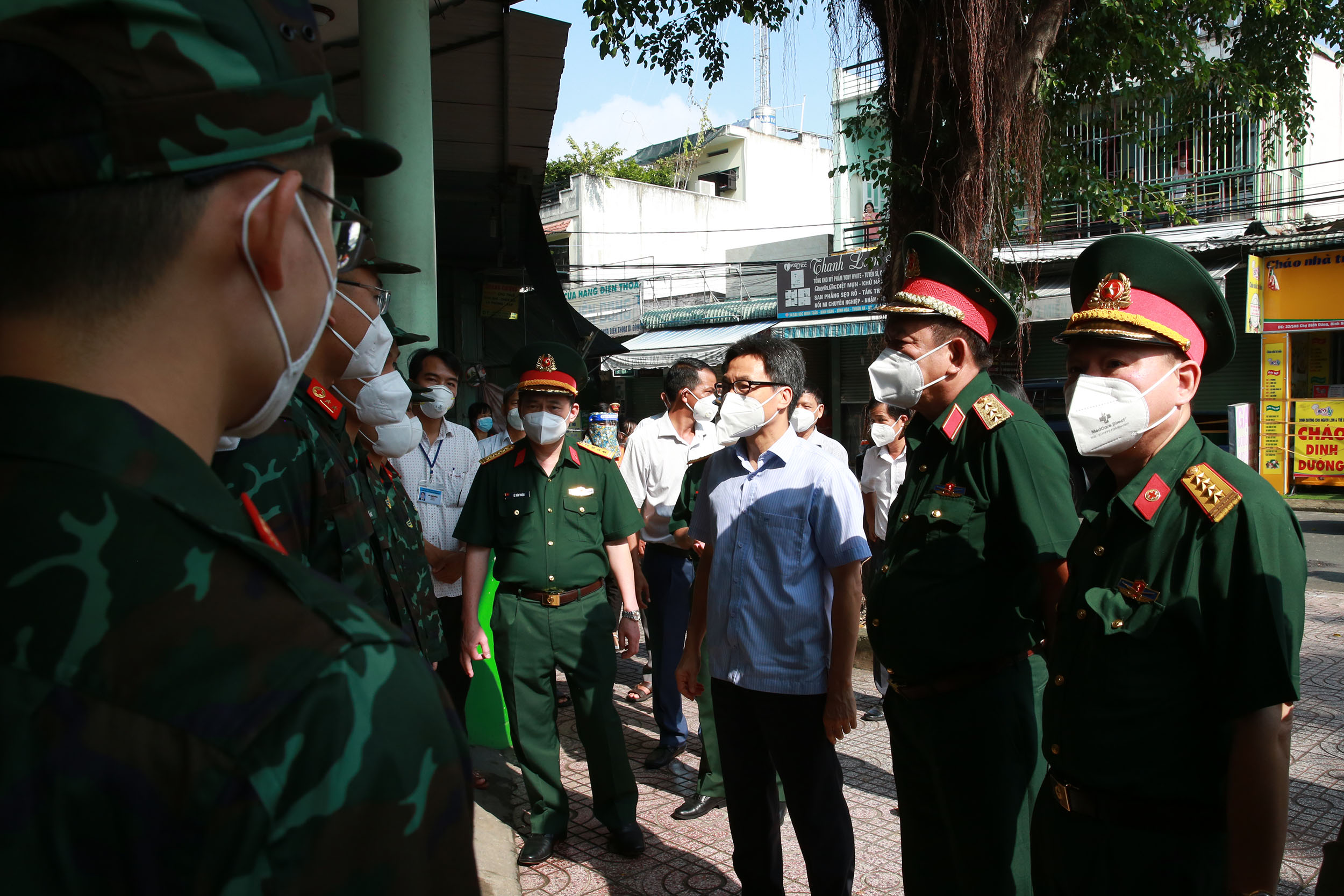 Linh hoạt phương thức xét nghiệm trong các xóm trọ công nhân Linh hoạt phương thức xét nghiệm trong các xóm trọ công nhân