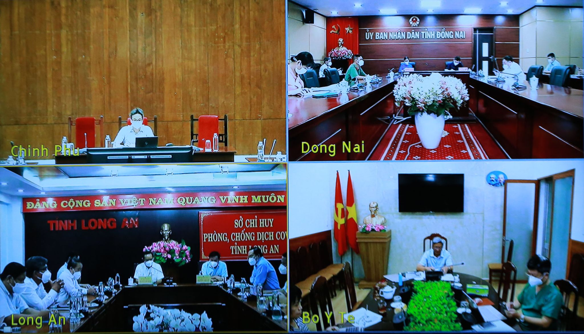 Linh hoạt phương thức xét nghiệm trong các xóm trọ công nhân Linh hoạt phương thức xét nghiệm trong các xóm trọ công nhân
