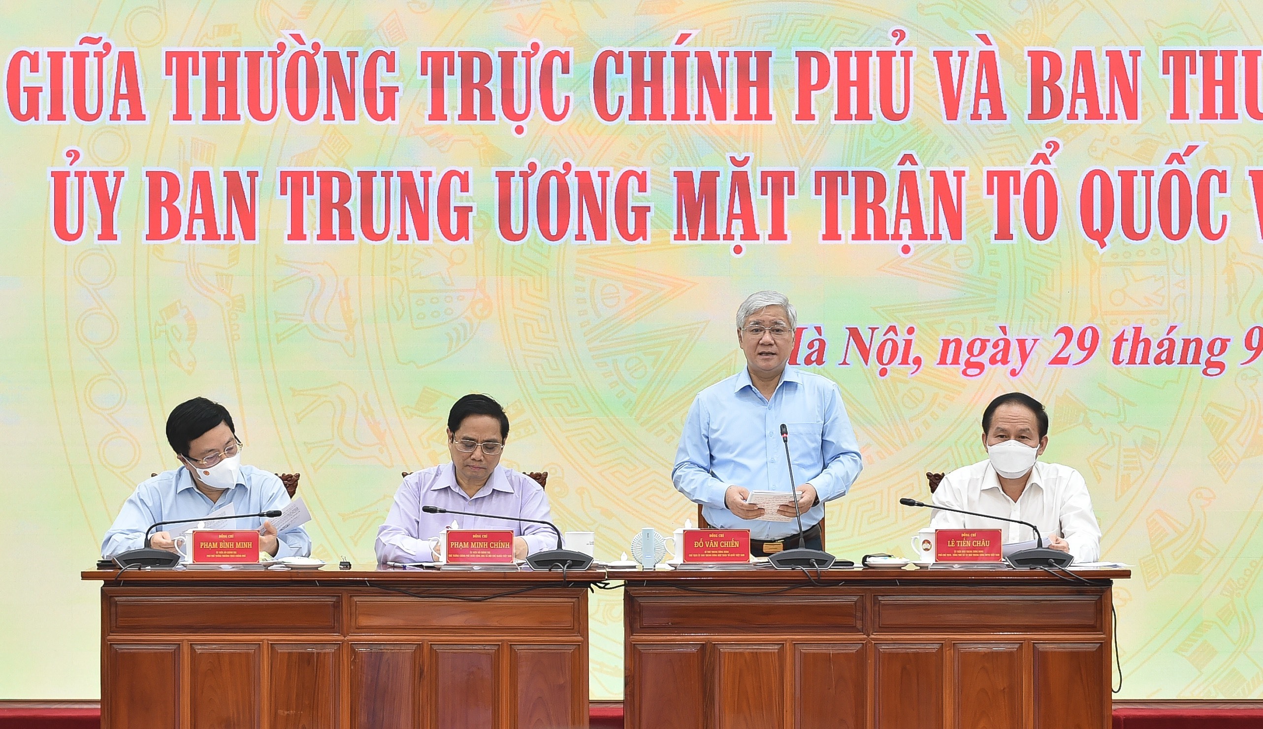 Càng khó khăn càng phải đoàn kết, tất cả vì hạnh phúc, ấm no của nhân dân