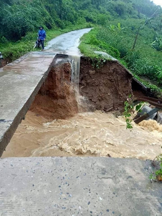Quảng Trị: Mưa lũ khiến 8 người mất tích, 1 người tử vong