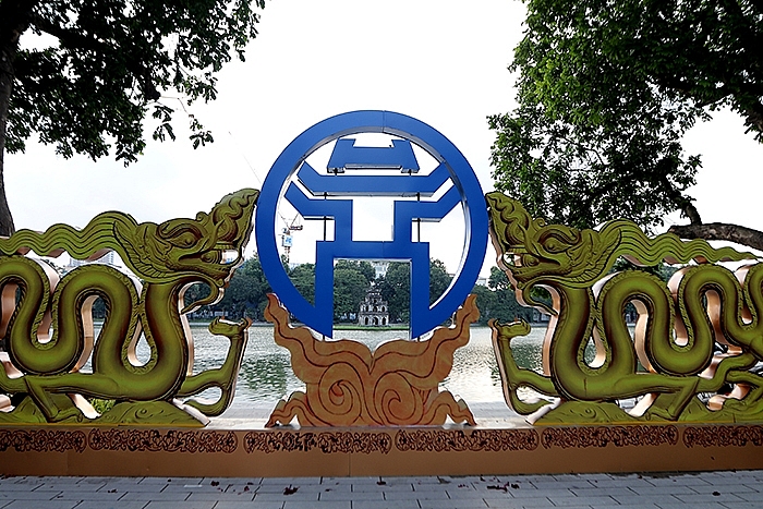 Hà Nội rực rỡ cờ hoa chào mừng ngày Giải phóng thủ đô 10/10 Hà Nội rực rỡ cờ hoa chào mừng ngày Giải phóng Thủ đô 10/10