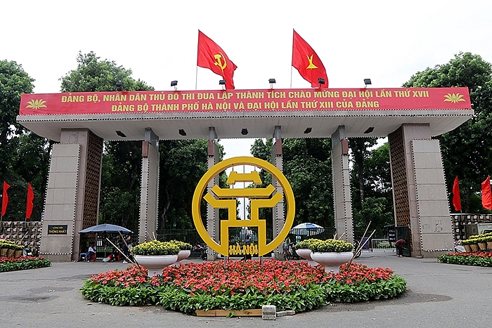 Hà Nội rực rỡ cờ hoa chào mừng ngày Giải phóng thủ đô 10/10 Hà Nội rực rỡ cờ hoa chào mừng ngày Giải phóng Thủ đô 10/10