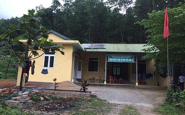 Đã đưa được thêm 19 người từ Thủy điện Rào Trăng 4 ra ngoài an toàn Đã đưa được thêm 19 người từ Thủy điện Rào Trăng 4 ra ngoài an toàn