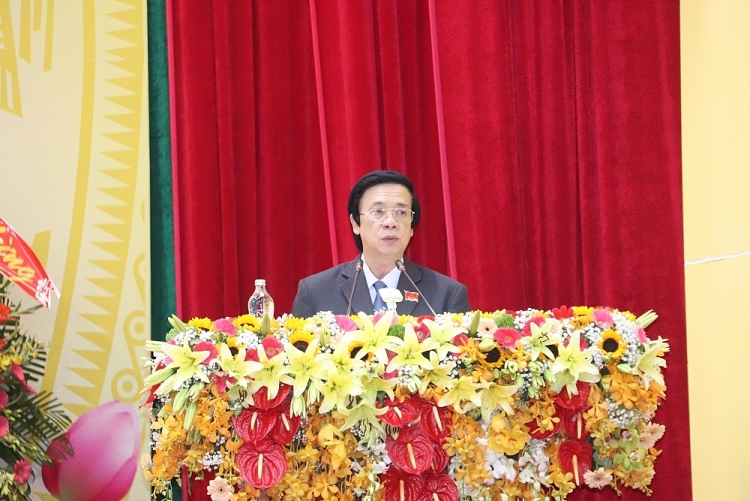Chân dung Bí thư Tỉnh uỷ các địa phương Tuyên Quang, Vĩnh Phúc, Bình Dương, Sóc Trăng, Bắc Giang, Hậu Giang, Tiền Giang Chân dung Bí thư Tỉnh uỷ các địa phương Tuyên Quang, Vĩnh Phúc, Bình Dương, Sóc Trăng, Bắc Giang, Hậu Giang, Tiền Giang