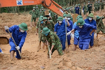 Thăng quân hàm, truy tặng huy hiệu 