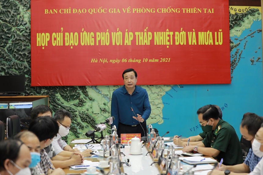 Các tỉnh miền Trung lên kịch bản sơ tán gần 300.000 người để tránh mưa lũ Các tỉnh miền Trung lên kịch bản sơ tán gần 300.000 người để tránh mưa lũ