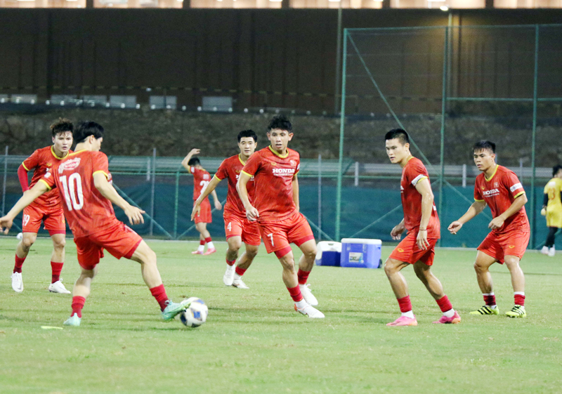 Trận đấu giữa ĐT Oman vs ĐT Việt Nam diễn ra ở đâu, mấy giờ? Trận đấu giữa ĐT Oman vs ĐT Việt Nam diễn ra ở đâu, mấy giờ?
